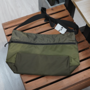 Fairfax Oversize Sacoche pouch (3 colours)