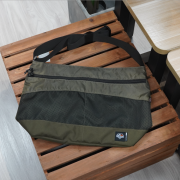 Fairfax Oversize Sacoche pouch (3 colours)